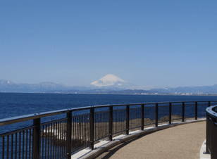 江ノ島から見える富士山